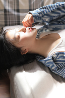 伦理片年轻少妇的朋友
